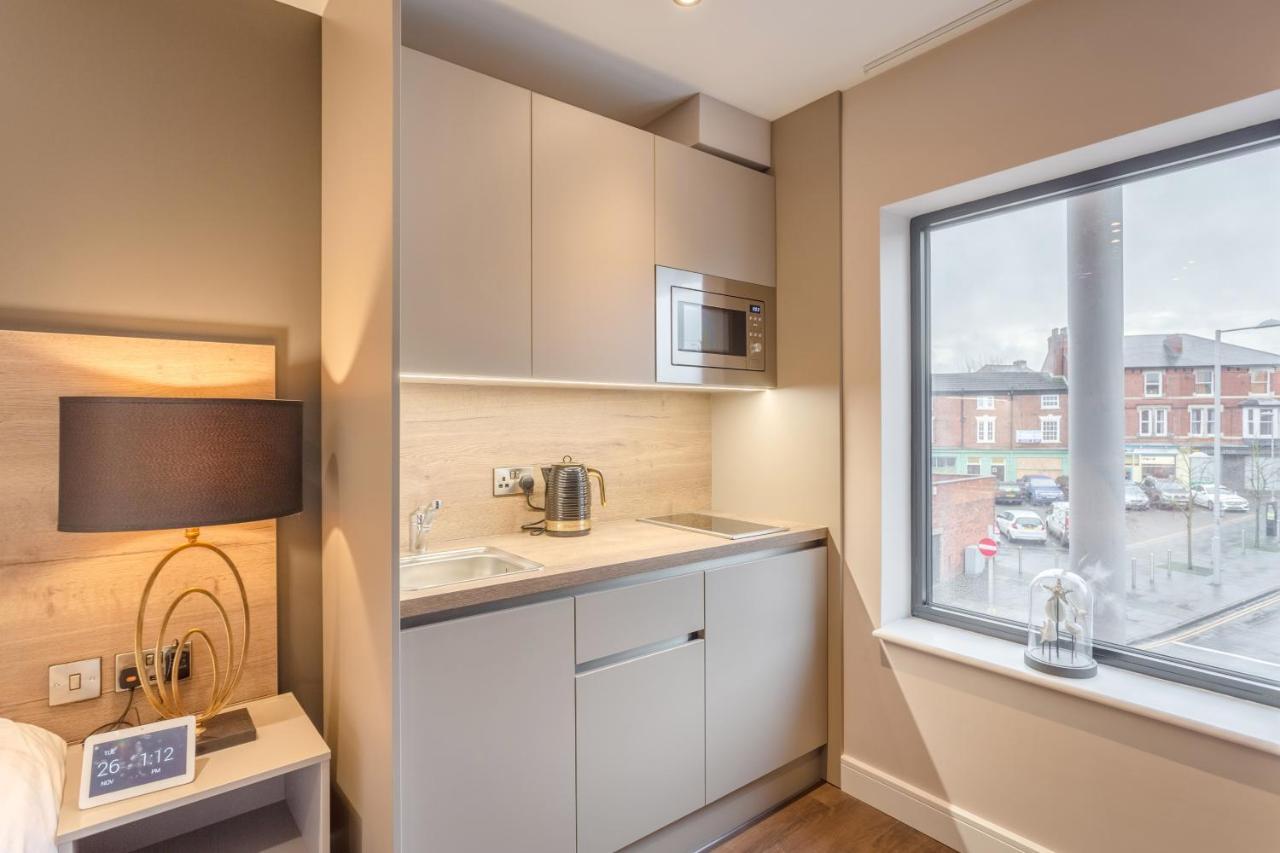 Aparthotel Dwell Living 4*