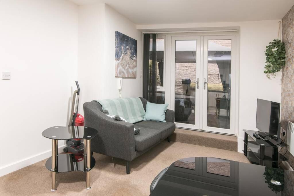 Apartment Luxury Hot Tub + 3 Double Bedrooms And Pool Table