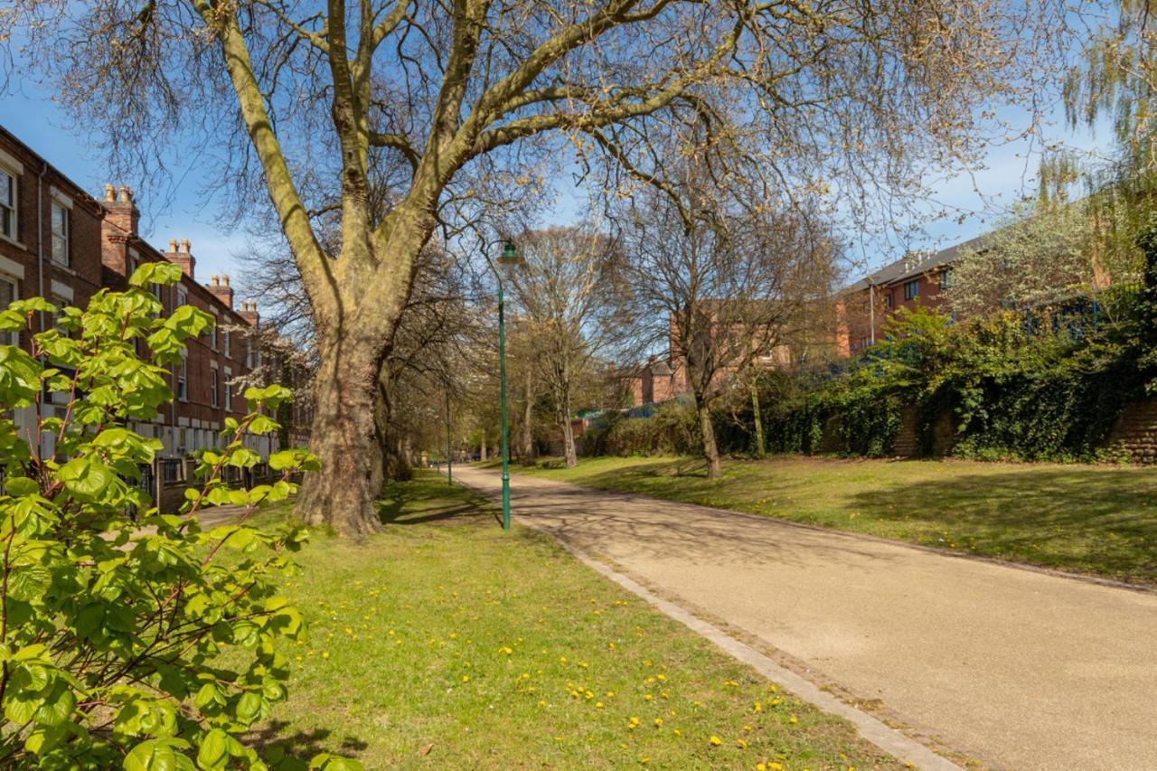 Apartamento Limpenny Studio - Work Friendly And Outstanding Garden Studio Close To Centre Nottingham