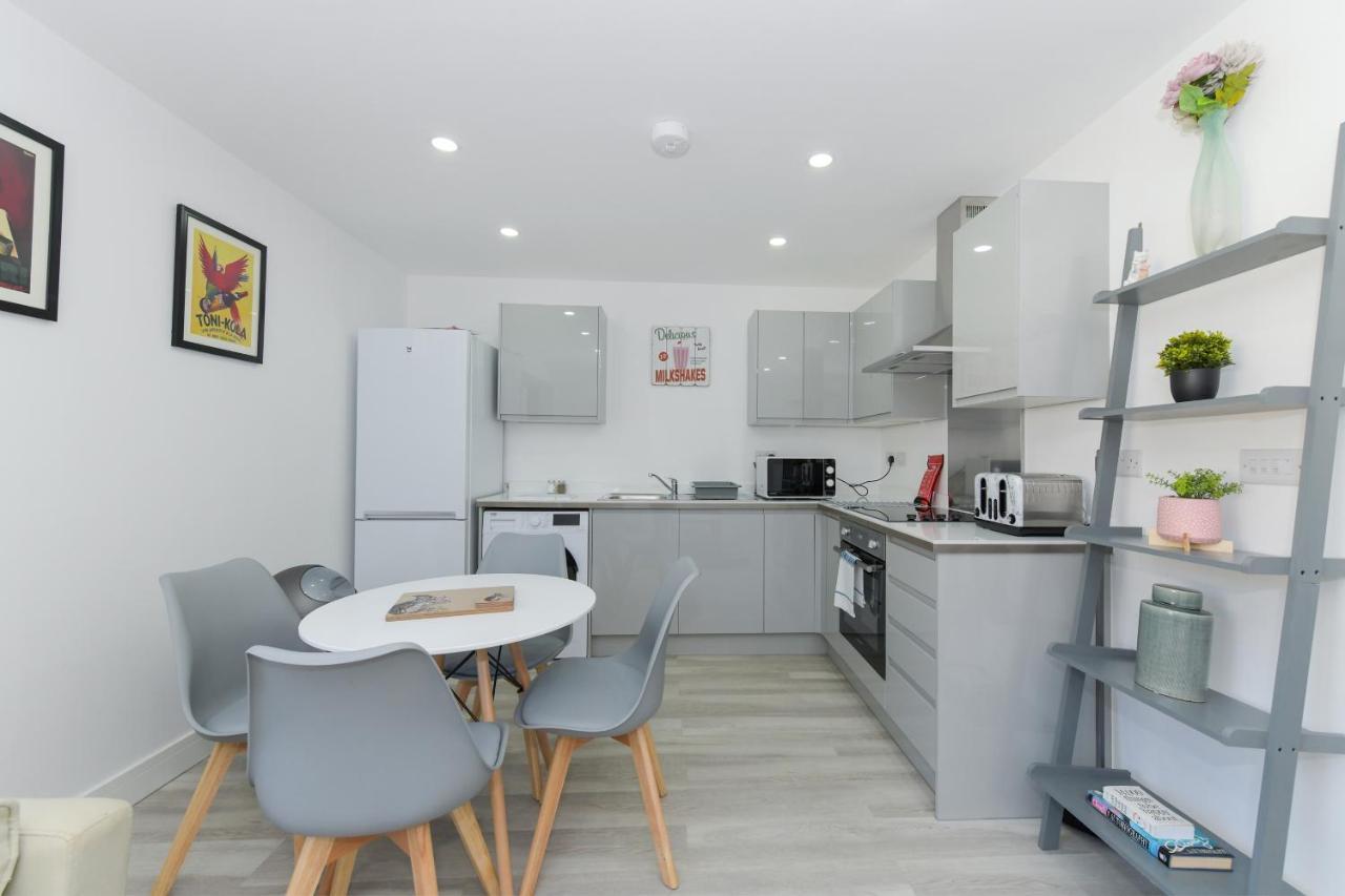Adbolton House - Sleek, Stylish, Brand New & Carbon Apartamento Nottingham