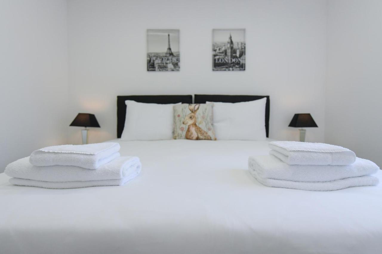 Adbolton House - Sleek, Stylish, Brand New & Carbon Nottingham