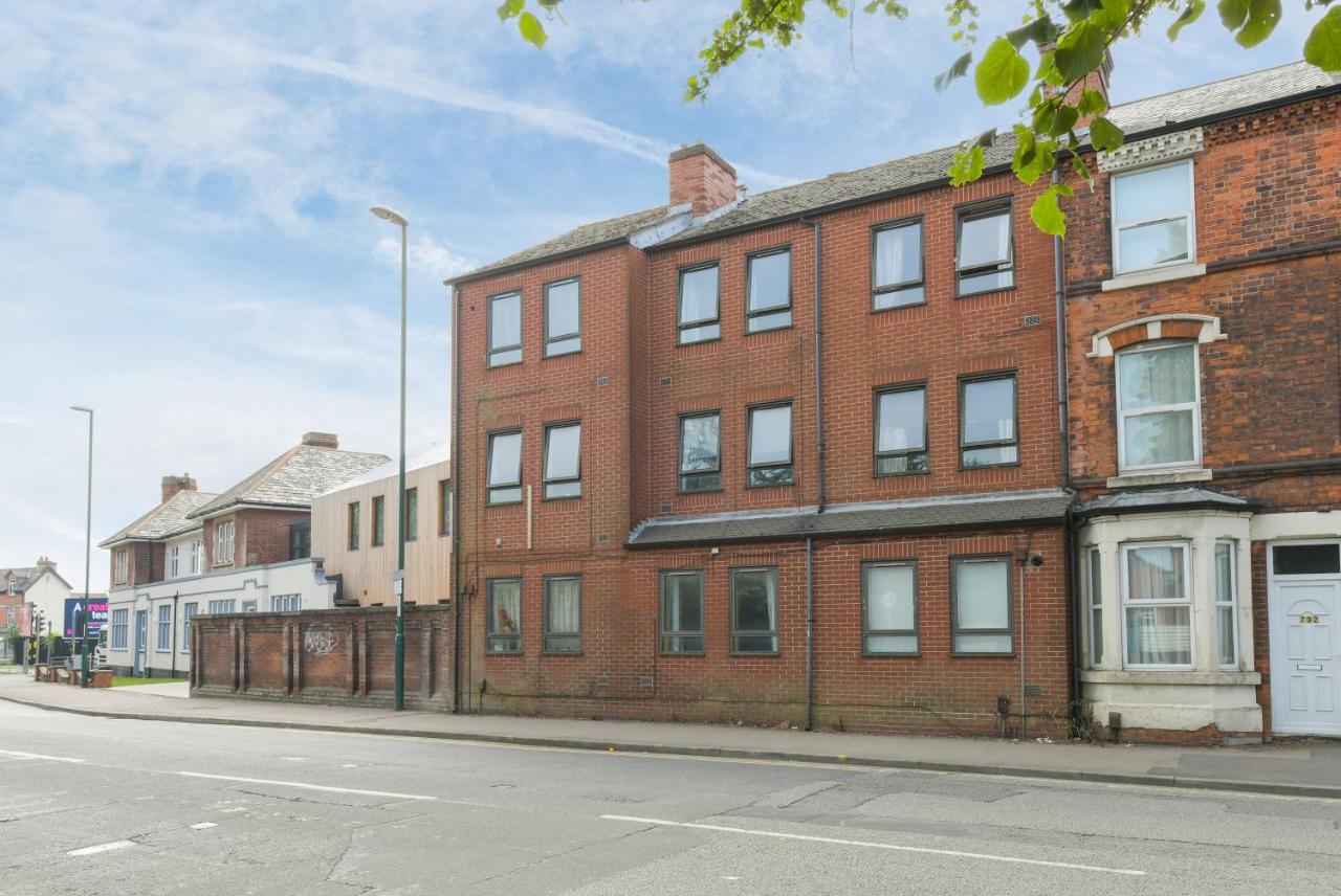 Lambley Court - Light, Open And Inviting Apartment *
