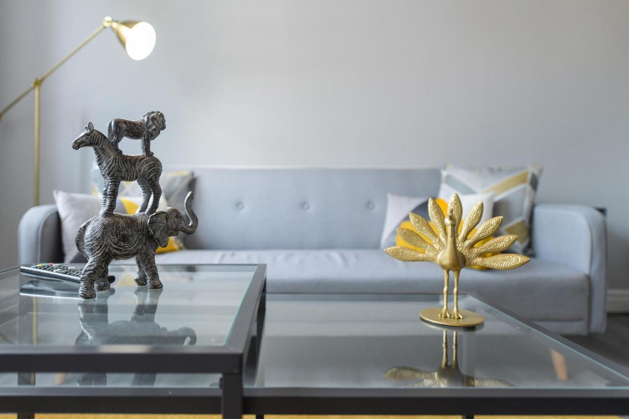 Lambley Court - Light, Open And Inviting Apartment