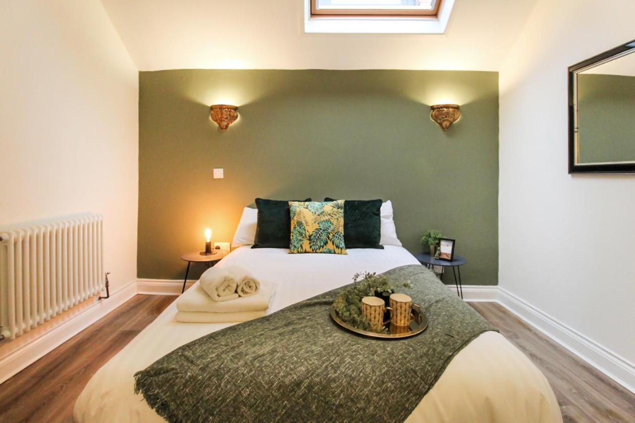 3 Bedroom Centre Townhouse * Nottingham