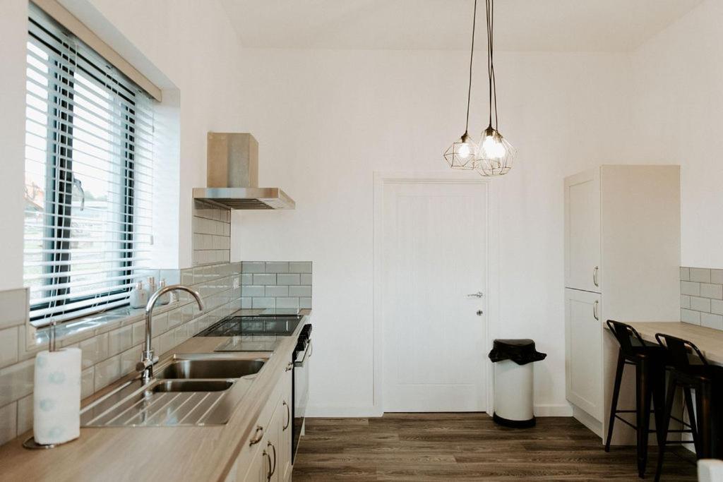 Lionheart Lodge: Luxury Retreat Near Sherwood Forest Holiday home *