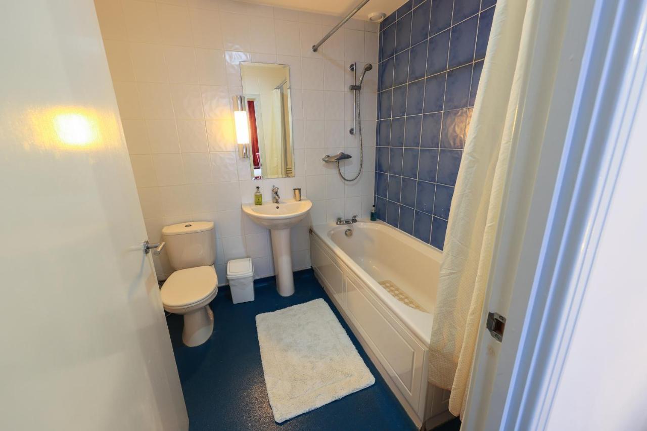 Bright Private - Peaceful Morden Location Apartment