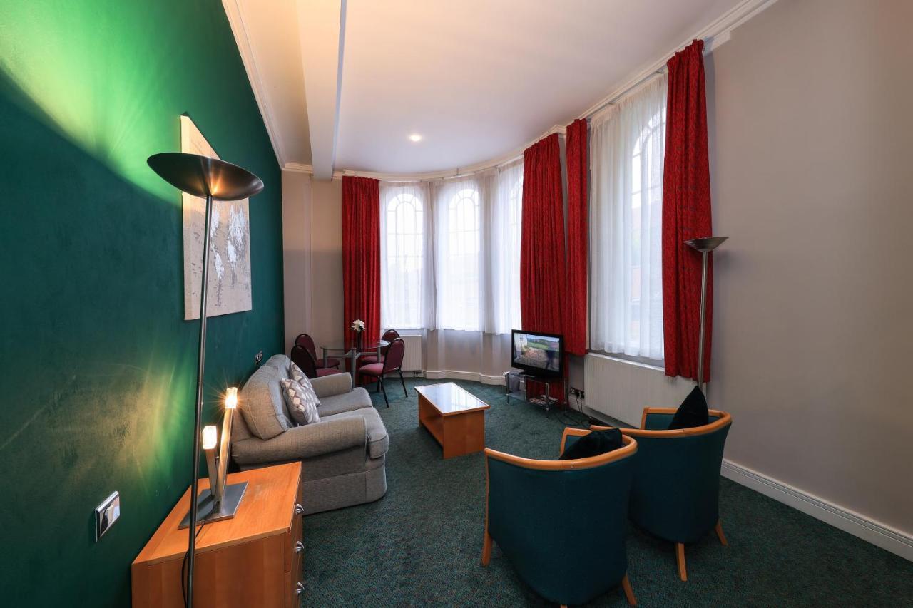 Bright Private - Peaceful Morden Location Apartment London