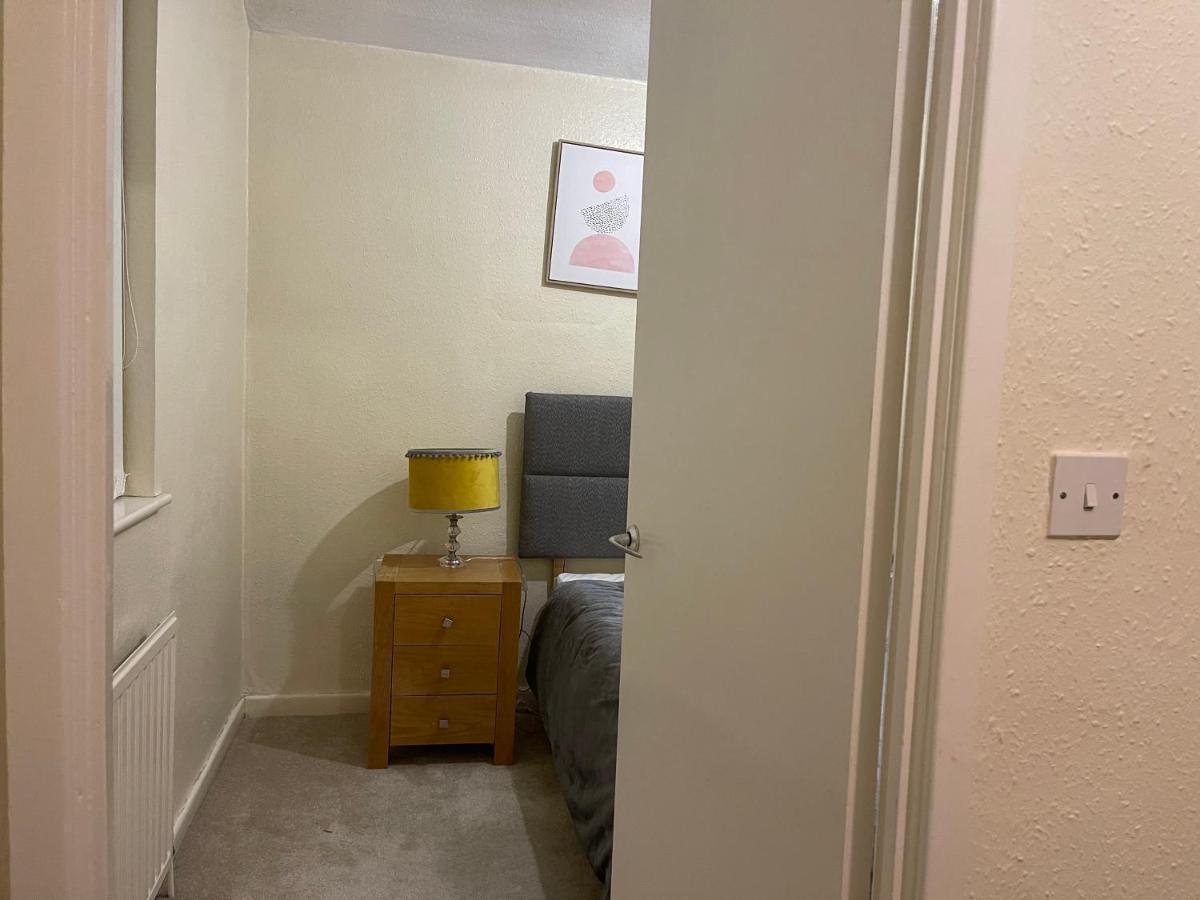 Apartment Wells Road Contractors & Leisure By Leecroft Stays *