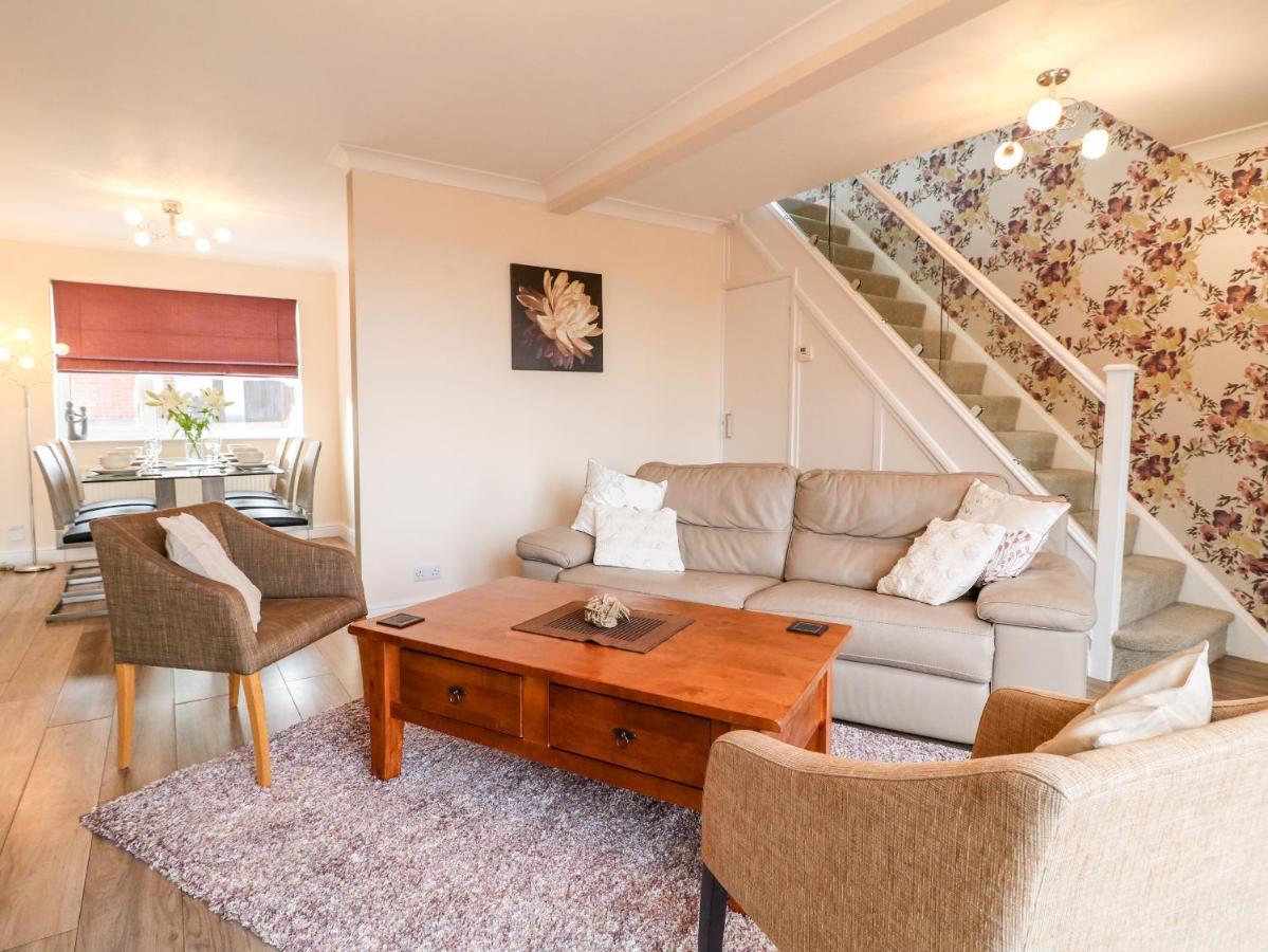 Holiday home Hollinwell View *