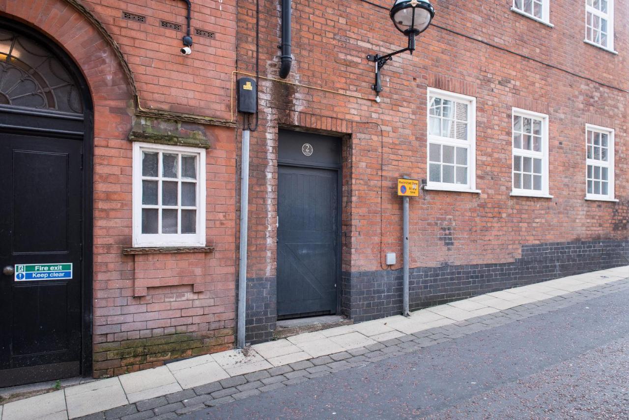 The Hollows - Sleek And Stylish 1bed Near Apartment *