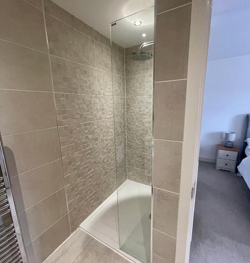 Modern & Unique 1 Bed Close To Uni & Centre - Free Parking *