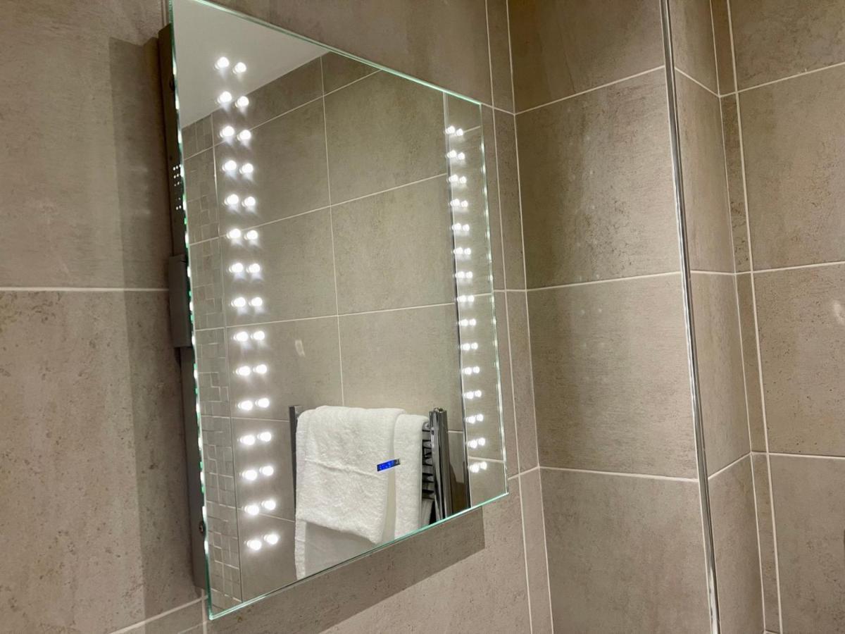 Modern & Unique 1 Bed Close To Uni & Centre - Free Parking Holiday home Nottingham