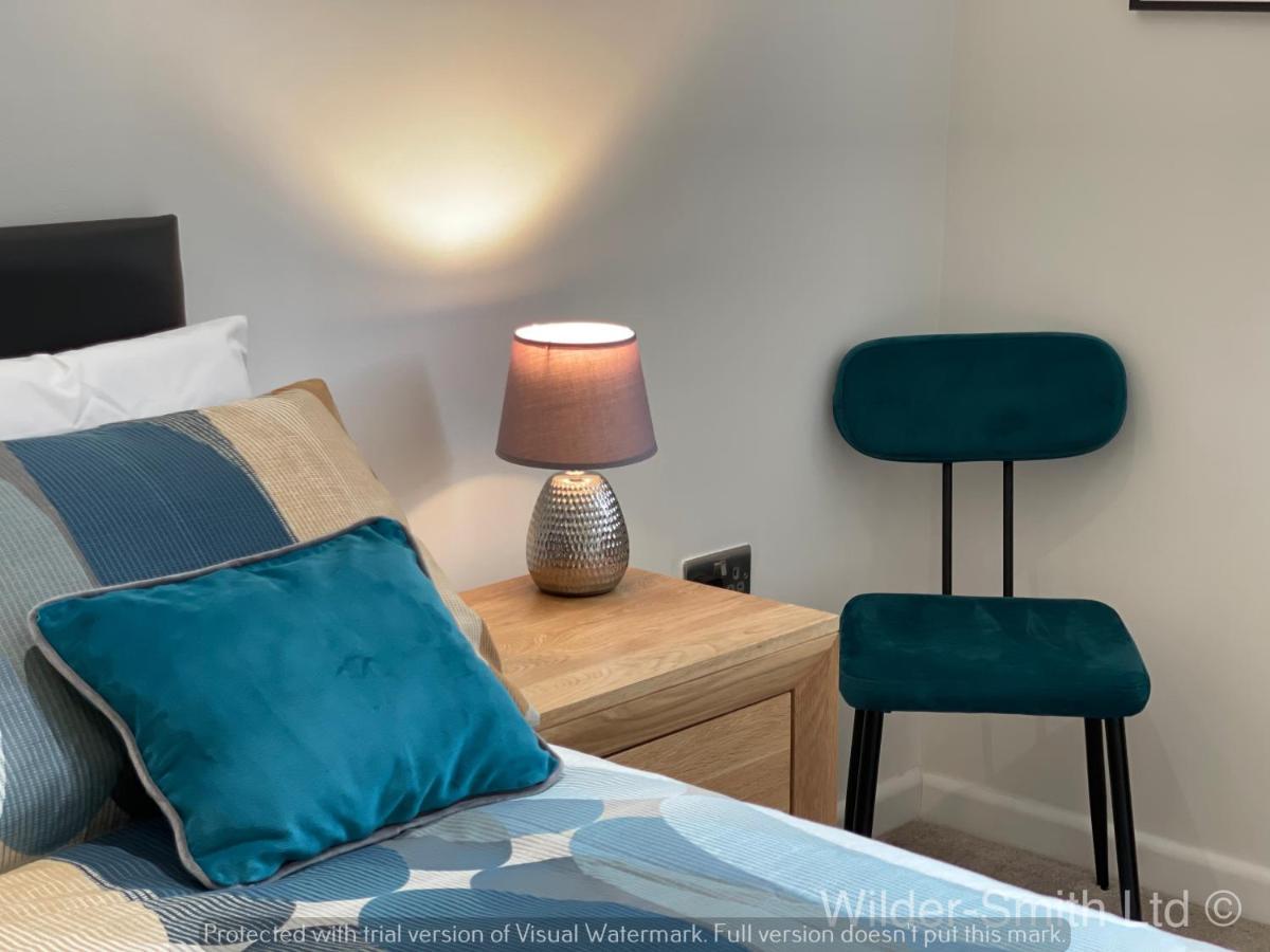 Gem - Luxurious 2-bed Apartment *