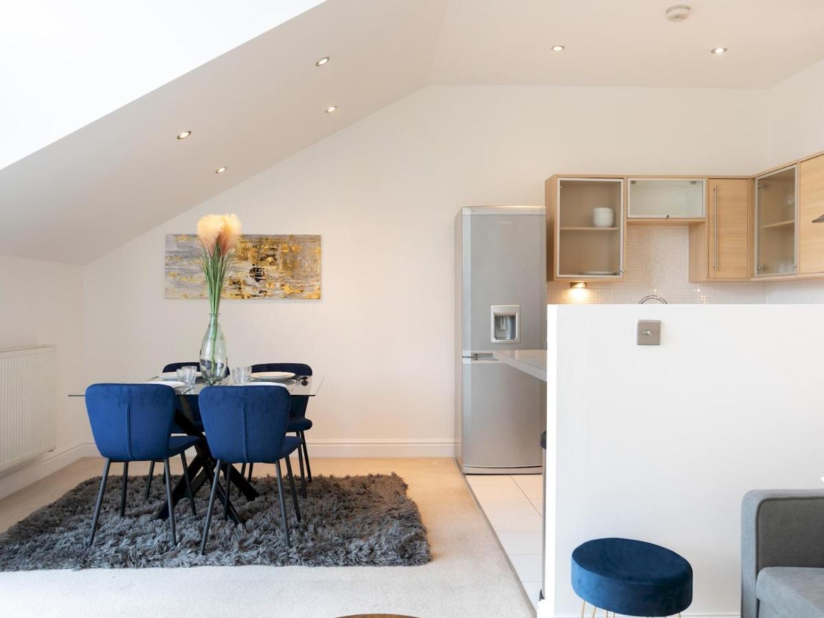 Pass The Keys Stylish 2 Bed In West Bridgford *