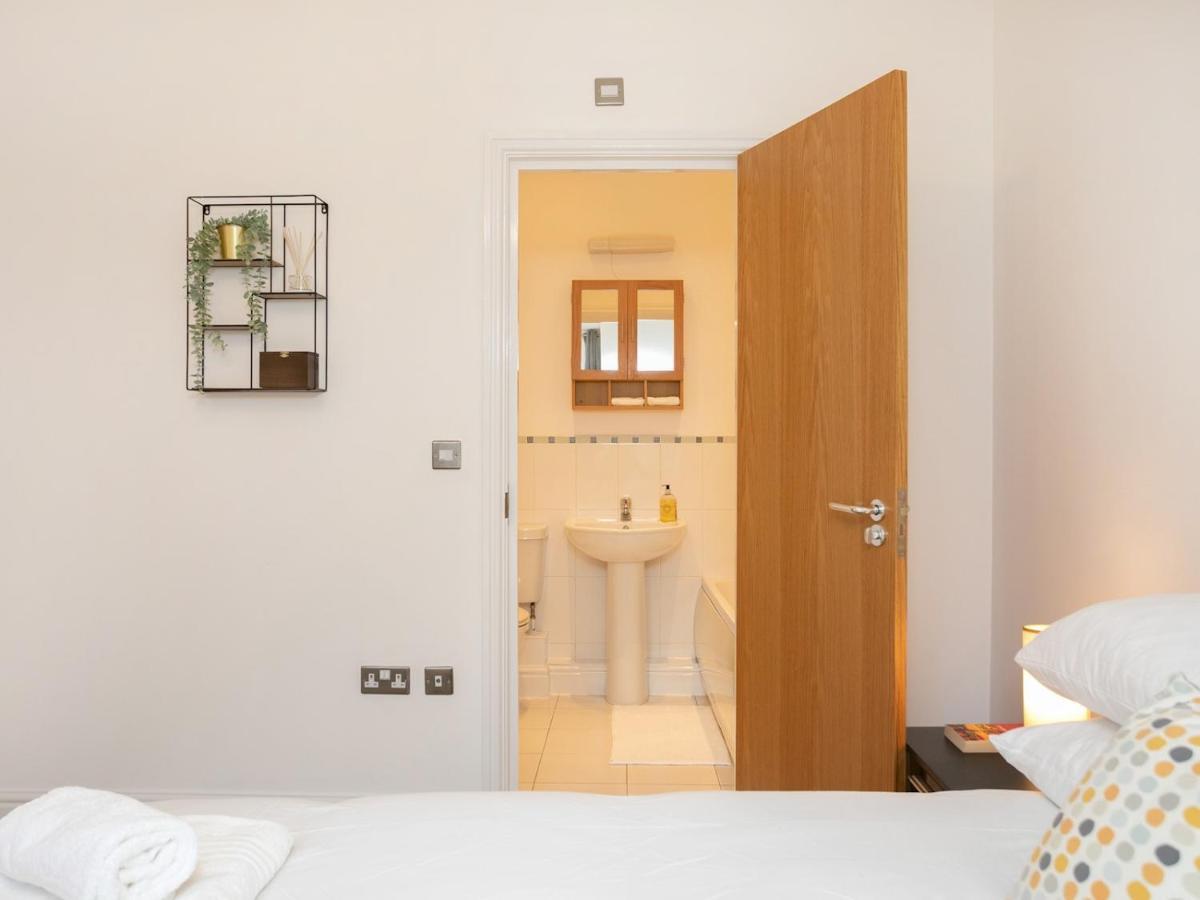Pass The Keys Stylish 2 Bed In West Bridgford