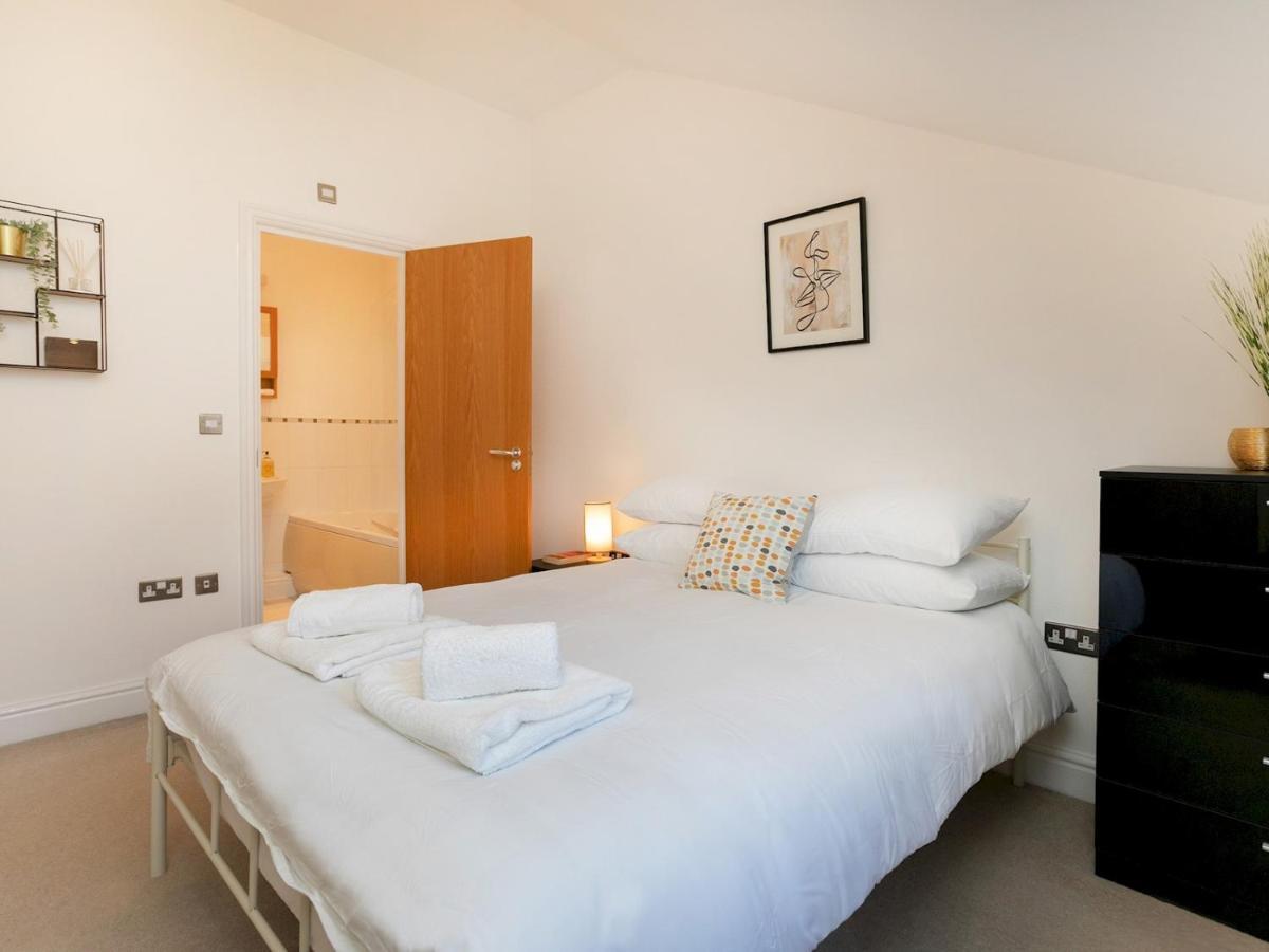 Pass The Keys Stylish 2 Bed In West Bridgford Apartment