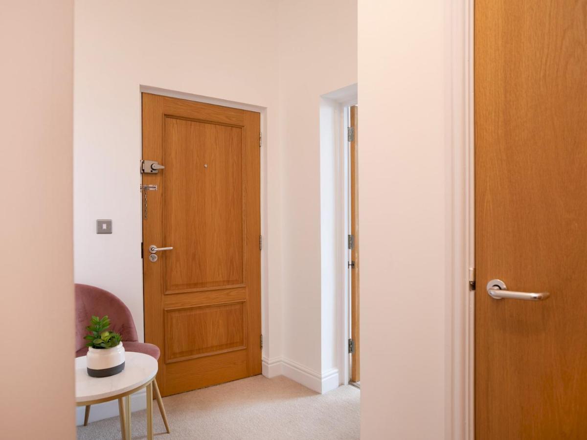 Pass The Keys Stylish 2 Bed In West Bridgford Nottingham