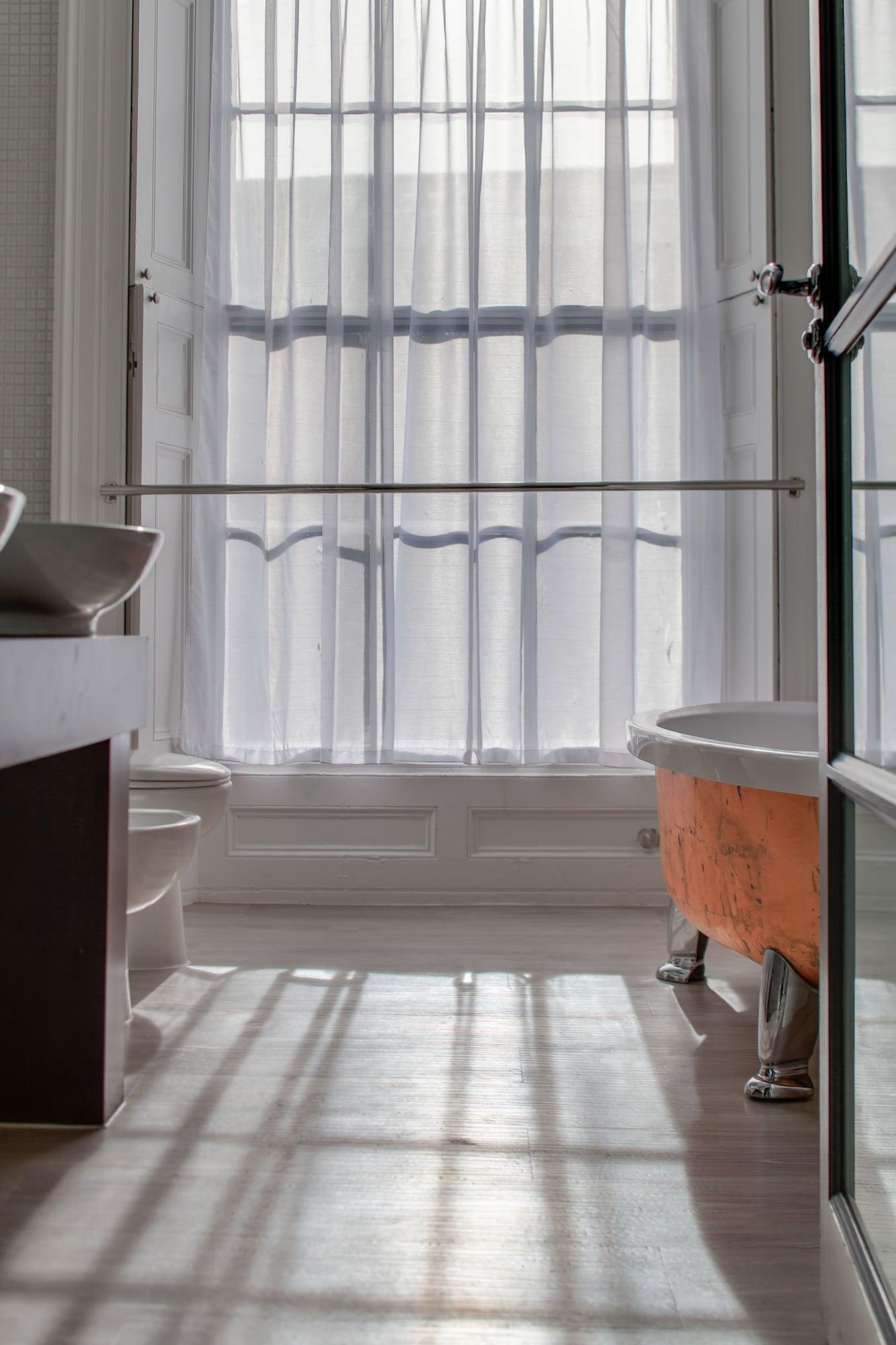 Lace Market 4*
