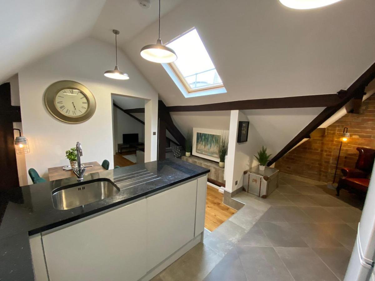Wheeler Gate House Centre Apartment *