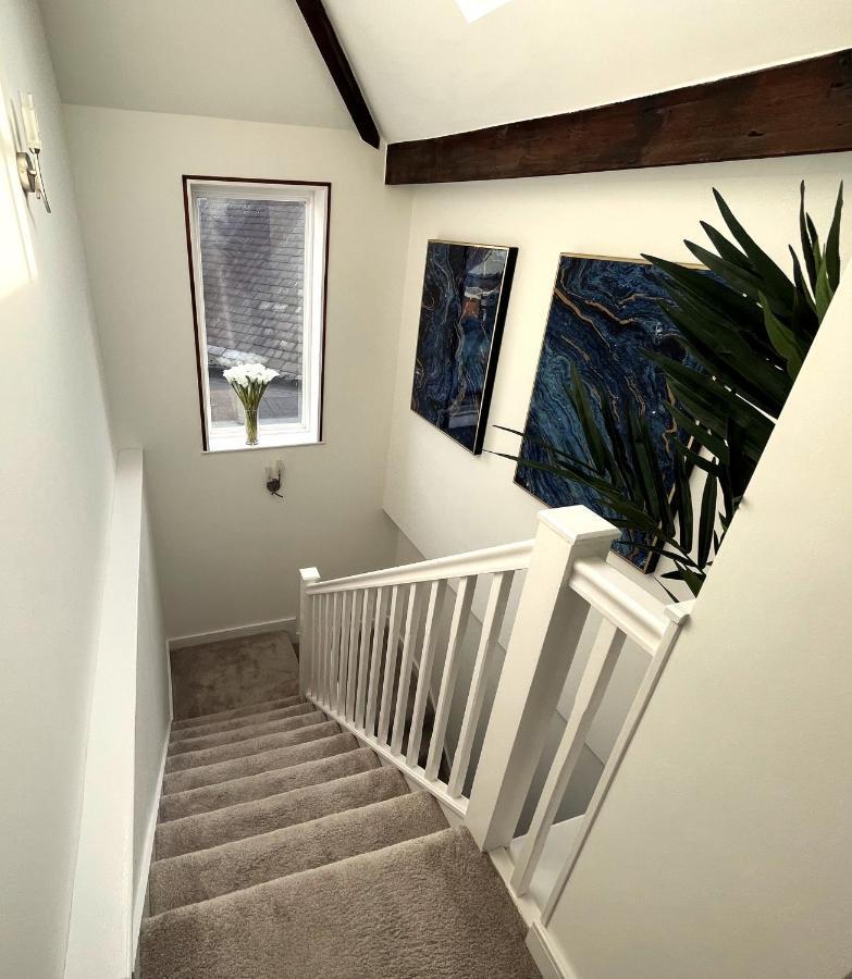 Wheeler Gate House Centre Apartment *