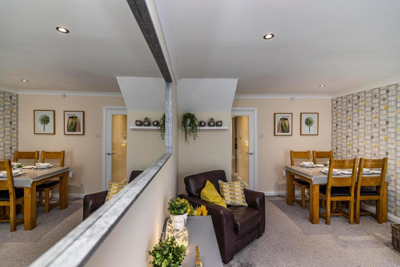 De Luxe Short Stays- Percy House Apartment