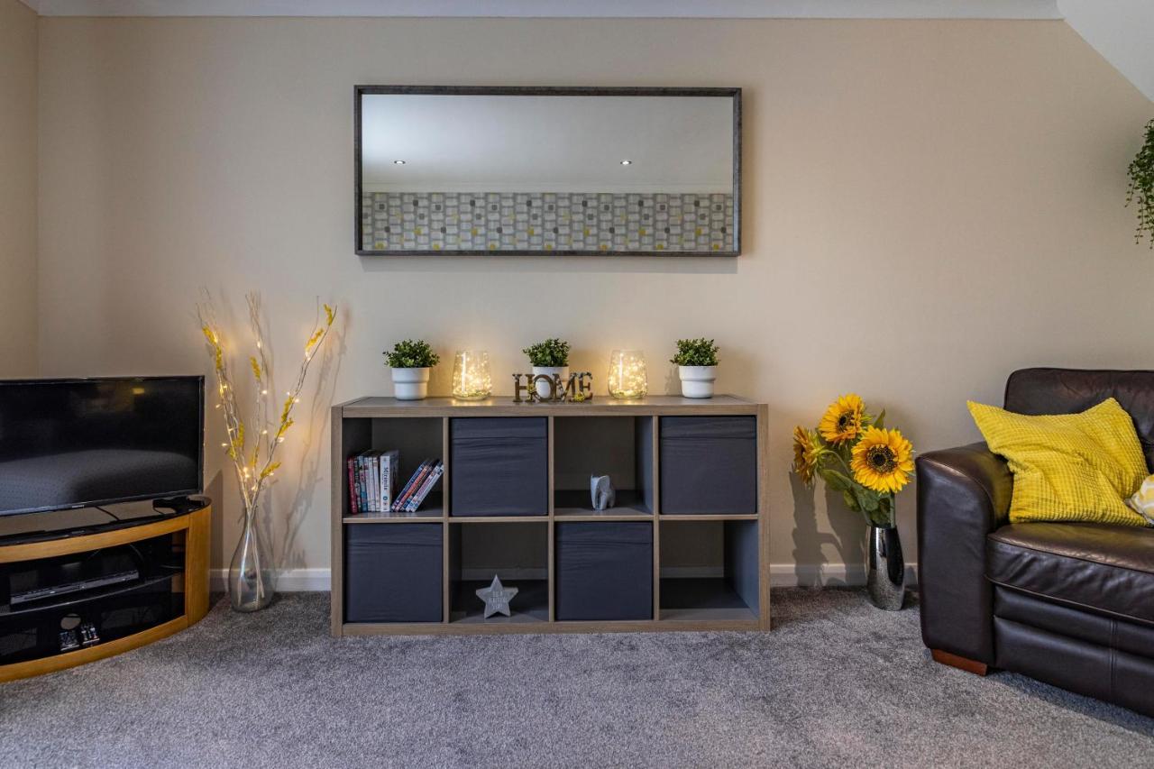 De Luxe Short Stays- Percy House Apartment *