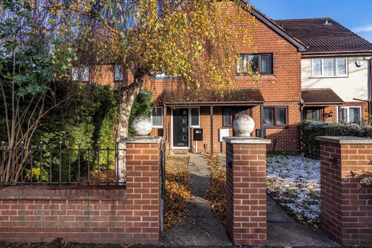 De Luxe Short Stays- Percy House