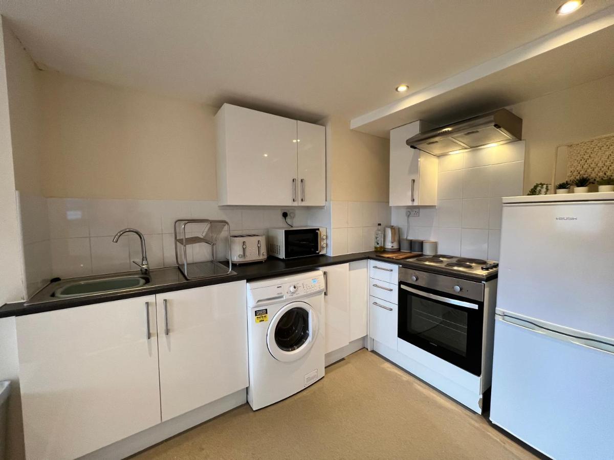 Lovely 2-bedroom In A Great Location Apartment *