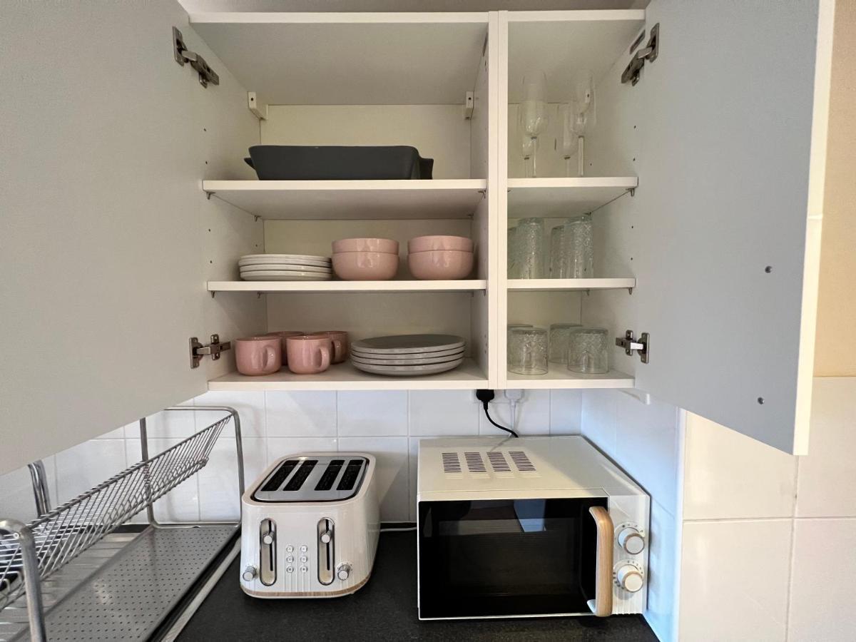 Lovely 2-bedroom In A Great Location *