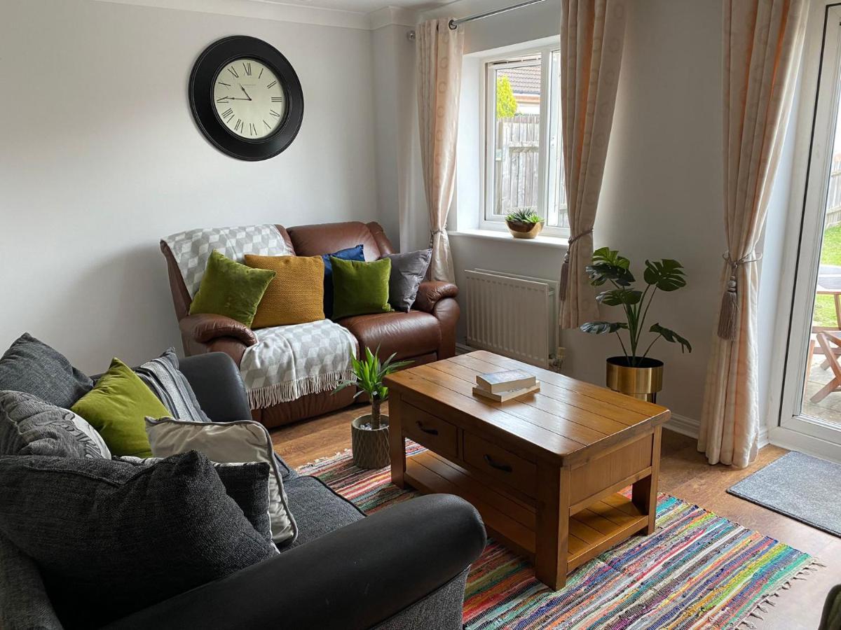 Guest house Only- Option Of The Entire House If Available - Private Property In Quiet Estate