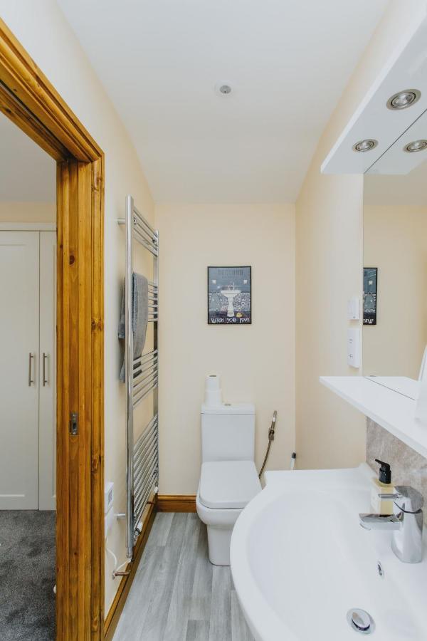 Apartment Spacious 2nd Floor - King Size Bed & Free Parking Nottingham