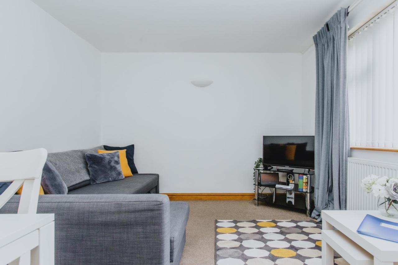 Apartment 2 Bedroom Garden Near Qmc, Tennis Centre & City Nottingham