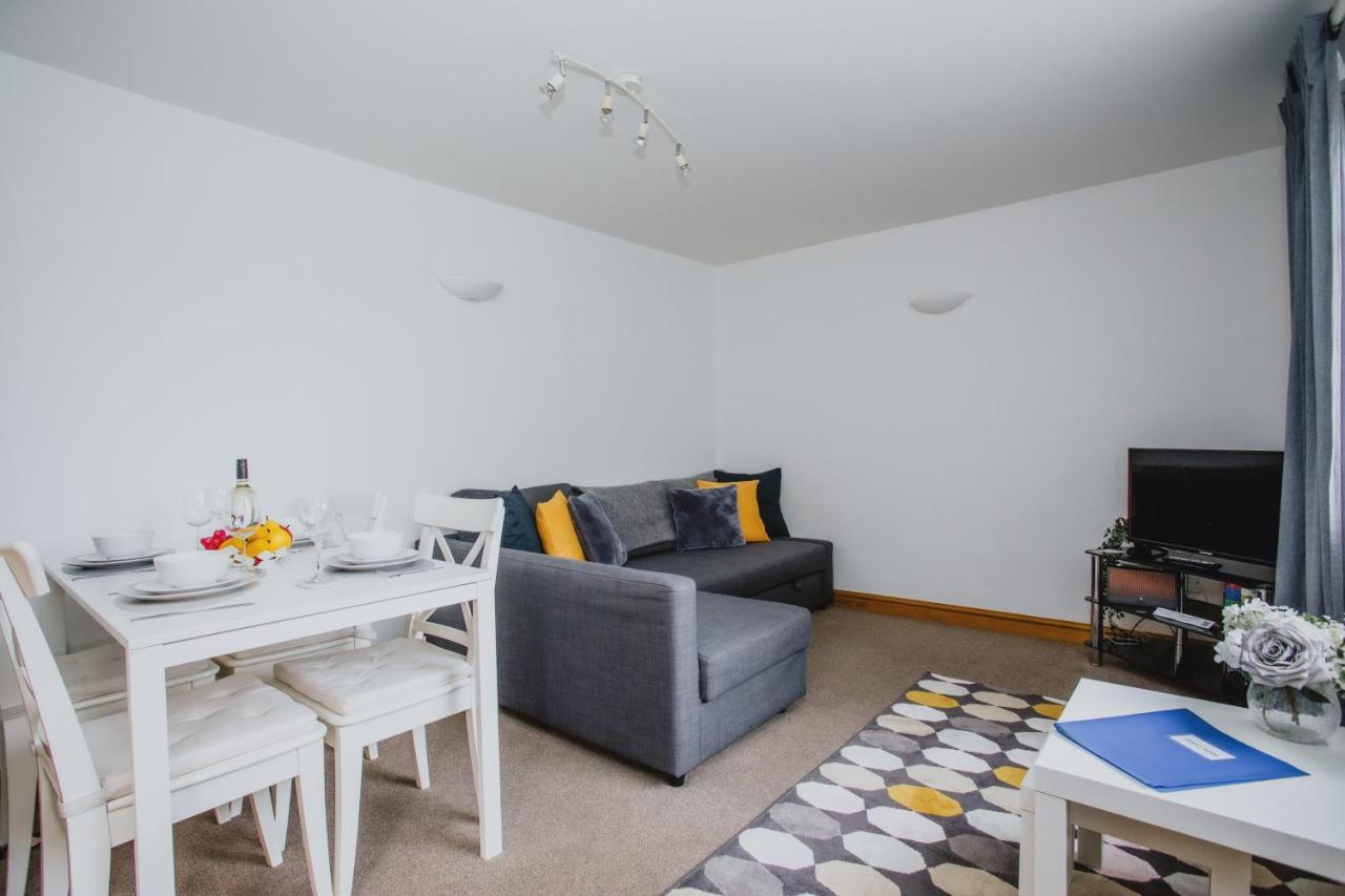 2 Bedroom Garden Near Qmc, Tennis Centre & City Apartment Nottingham