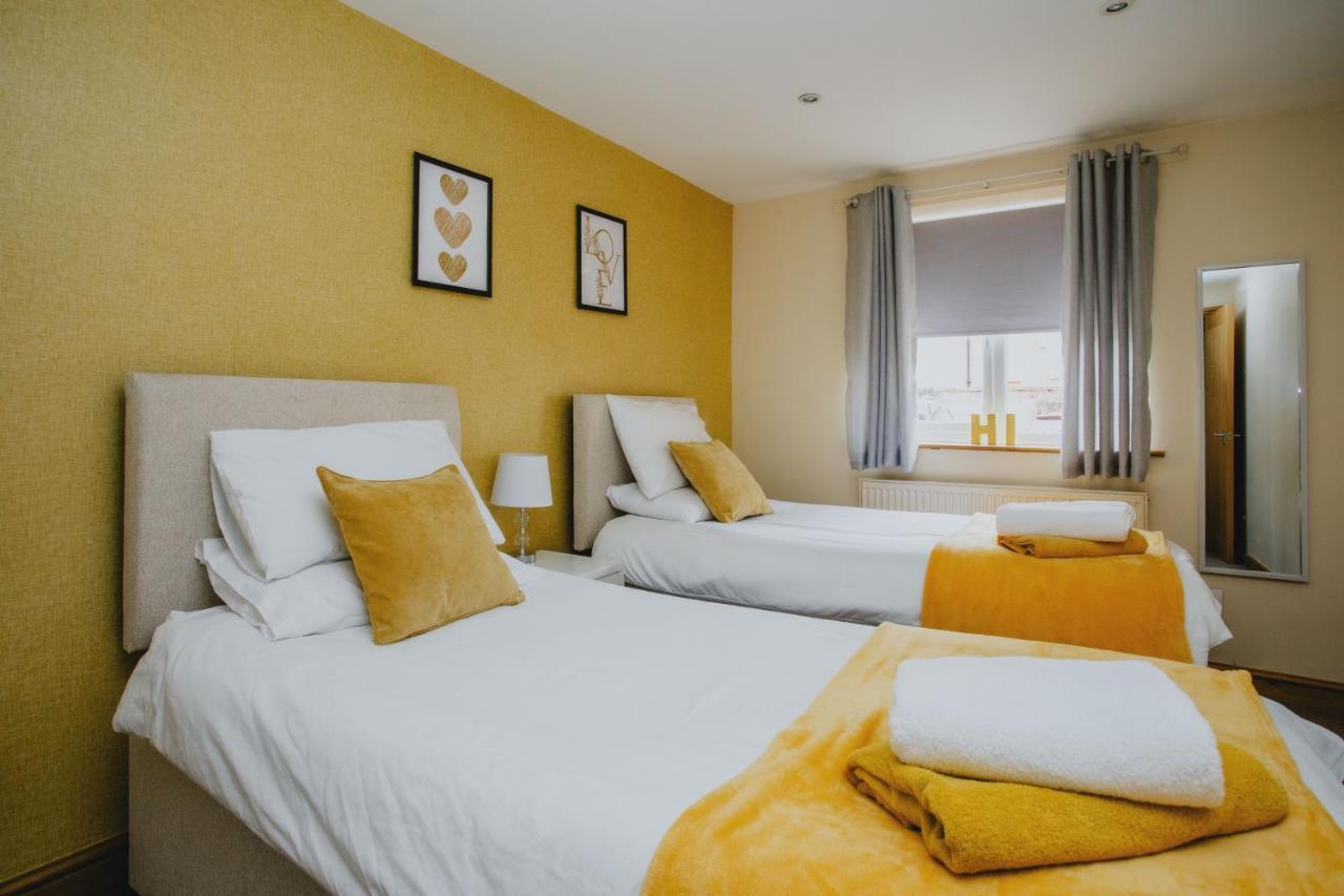 2 Bedroom Garden Near Qmc, Tennis Centre & City Apartment *