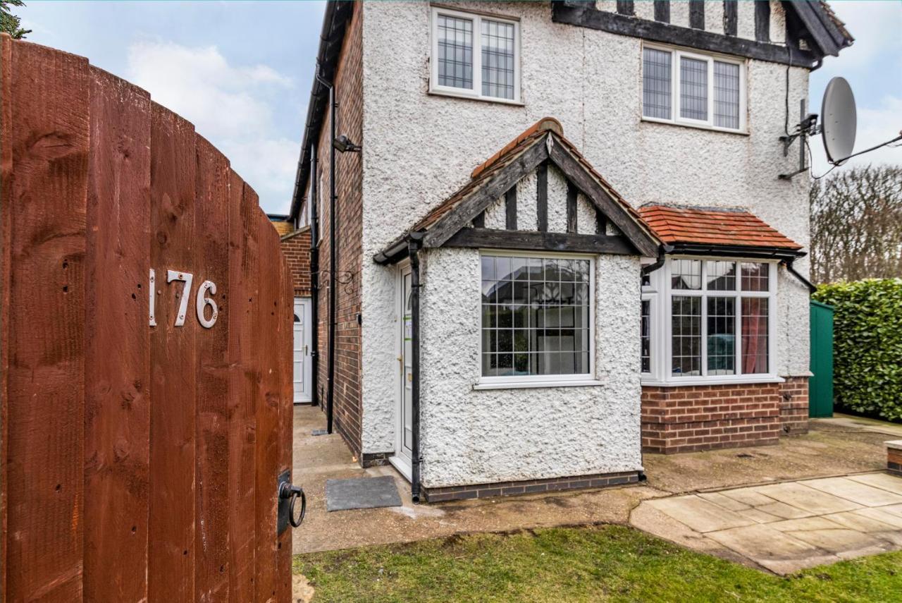 Stylish 3 Bed In - Harmony House Nottingham