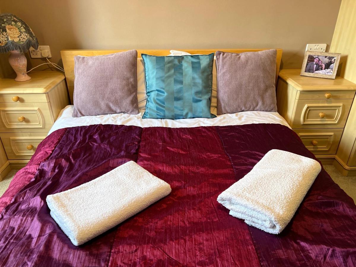 Simply Stunning 2 Bedroom With Parking Space Holiday home
