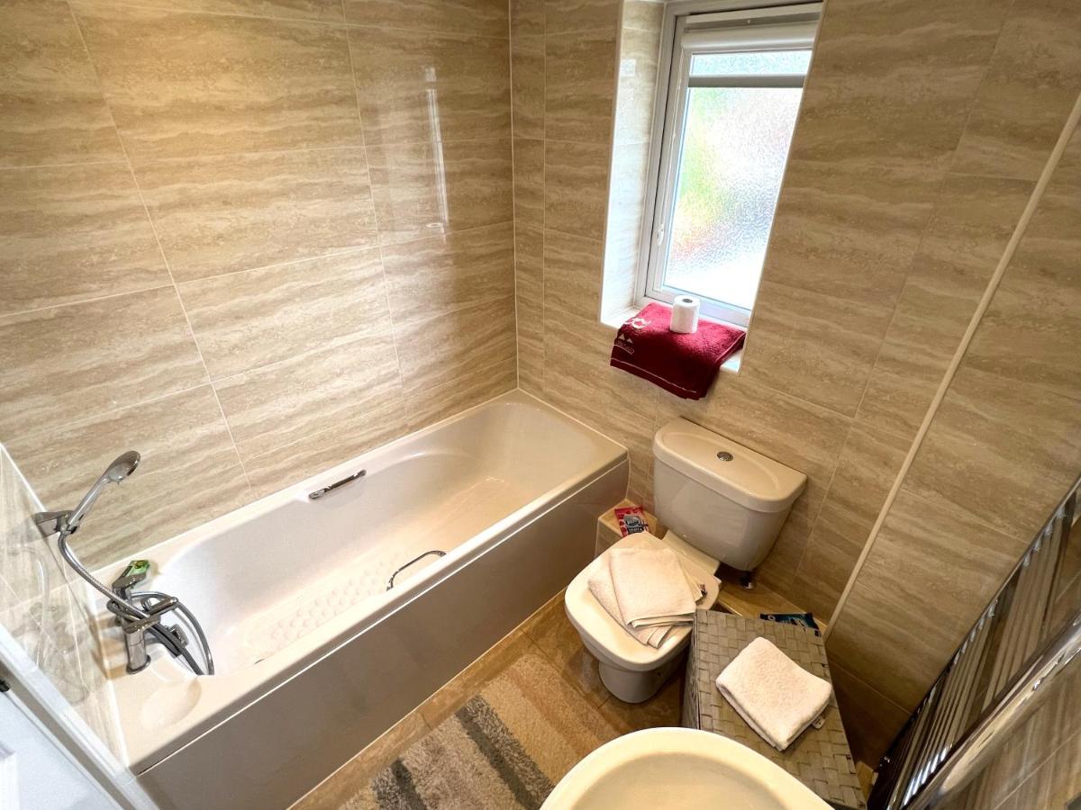 Holiday home Simply Stunning 2 Bedroom With Parking Space Nottingham