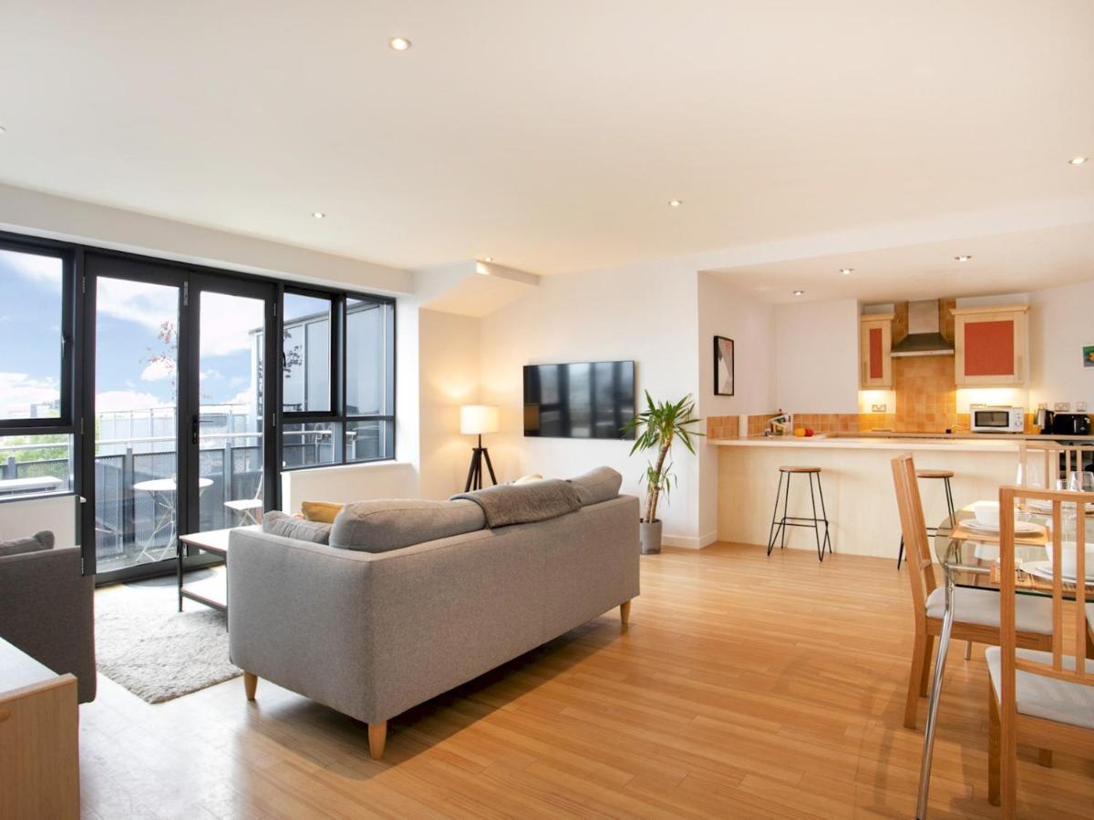 Pass The Keys Centre Penthouse Inc Free Parking Nottingham