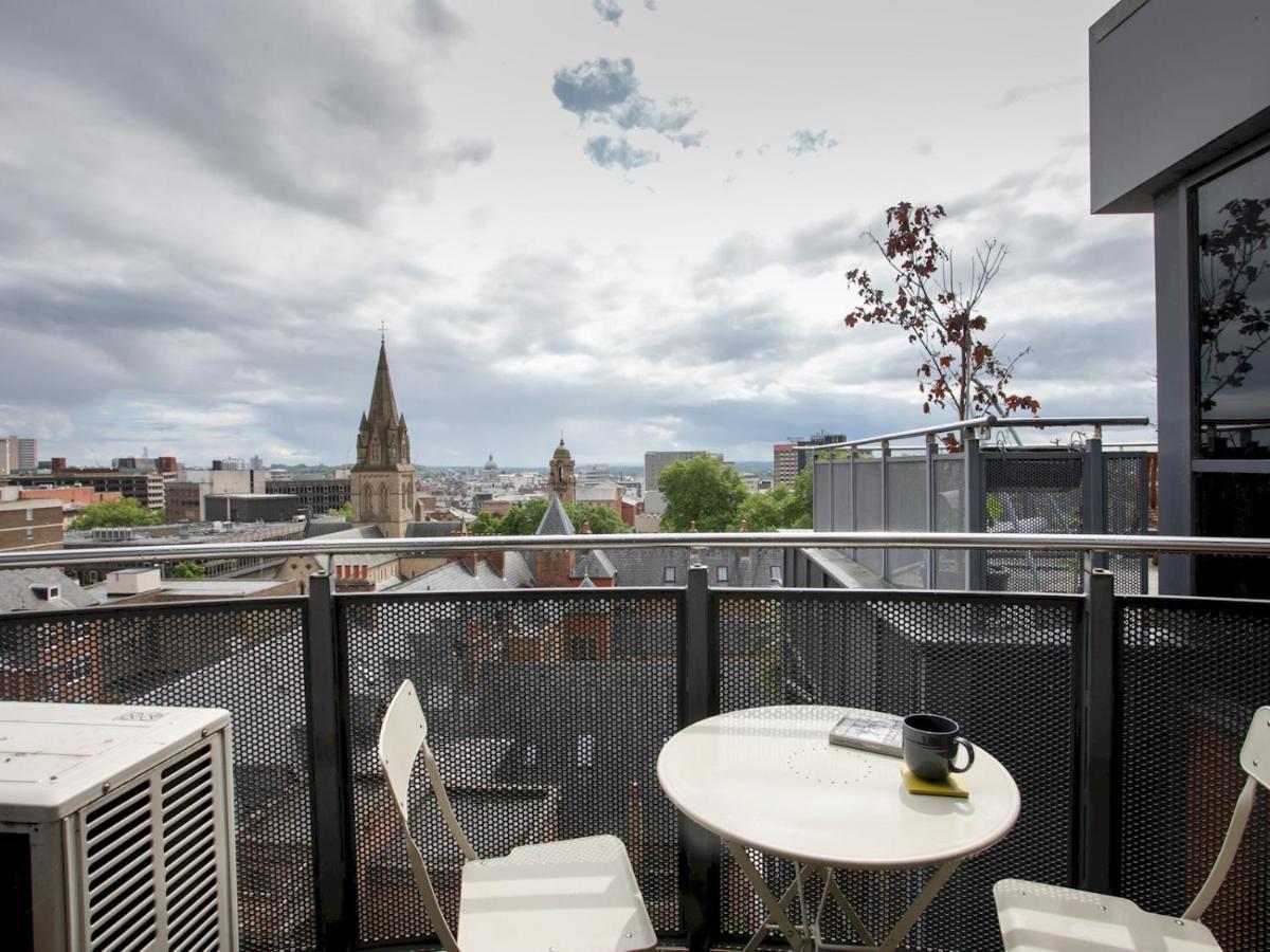 Pass The Keys Centre Penthouse Inc Free Parking Apartment *