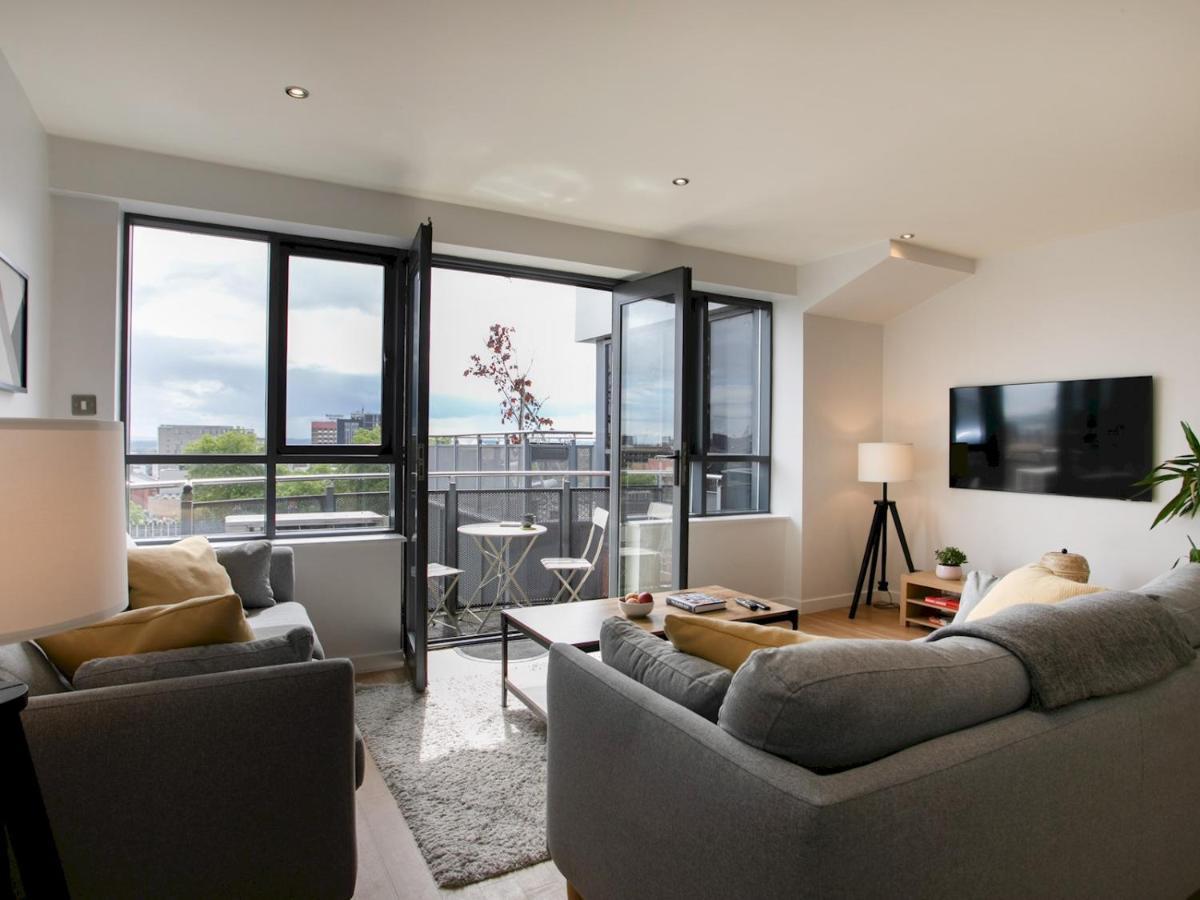 Pass The Keys Centre Penthouse Inc Free Parking Apartment *