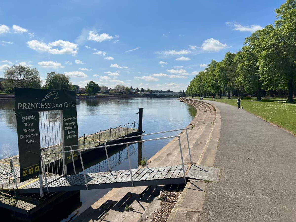 Location-comfortable Beds-free Parking-families * Nottingham