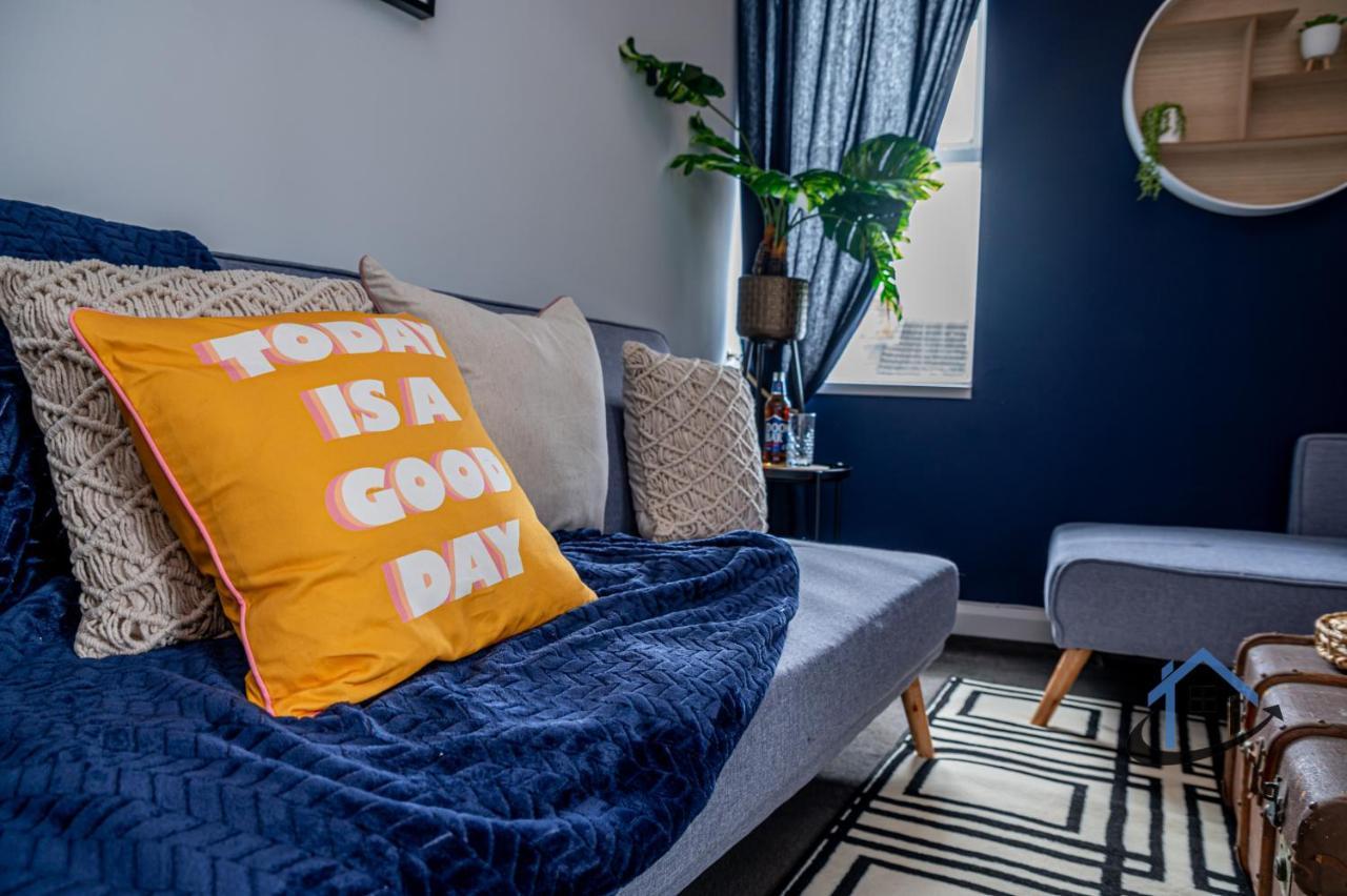 Apartment Flat 5, Super King Bed, Free Parking, Workspace, Free Wi-fi Nottingham