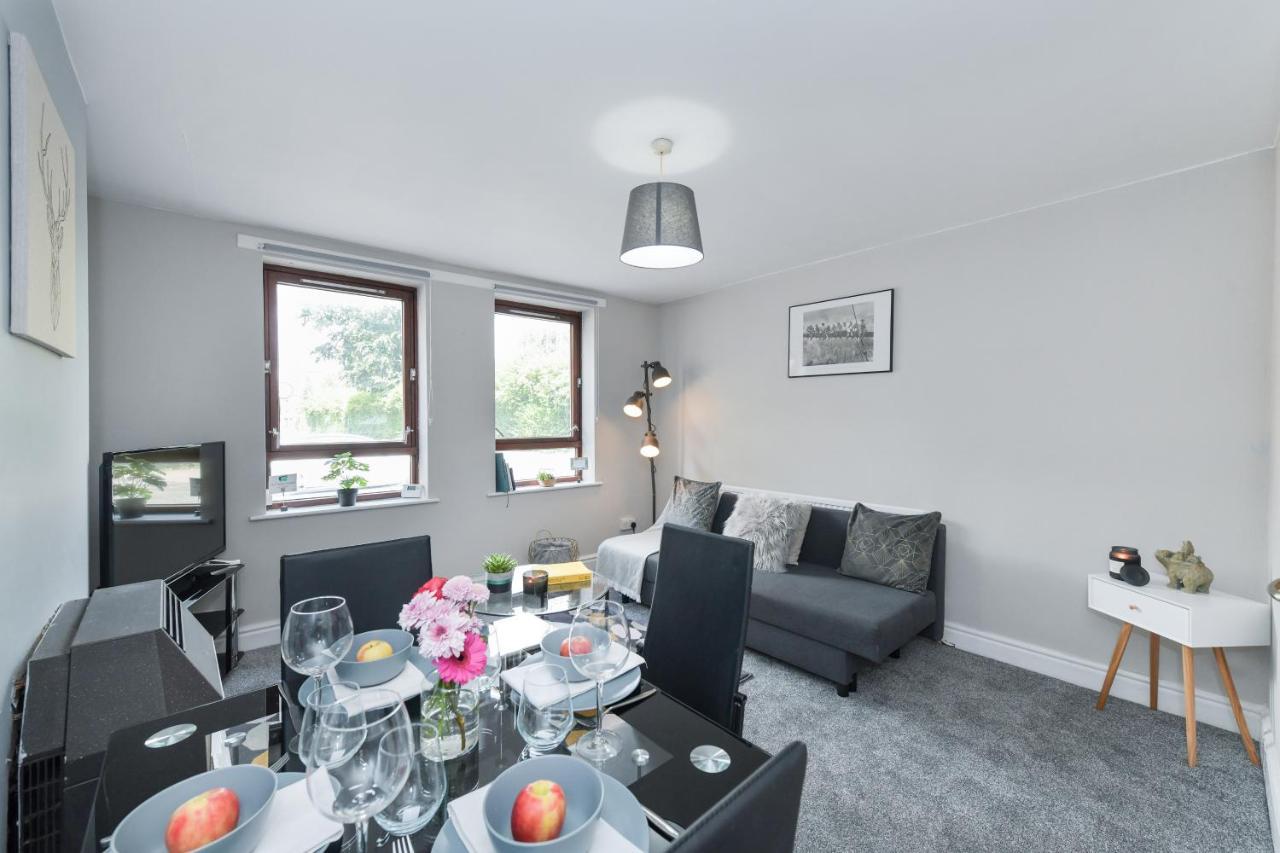 Apartment Lambley Court - Light, Open And Inviting *