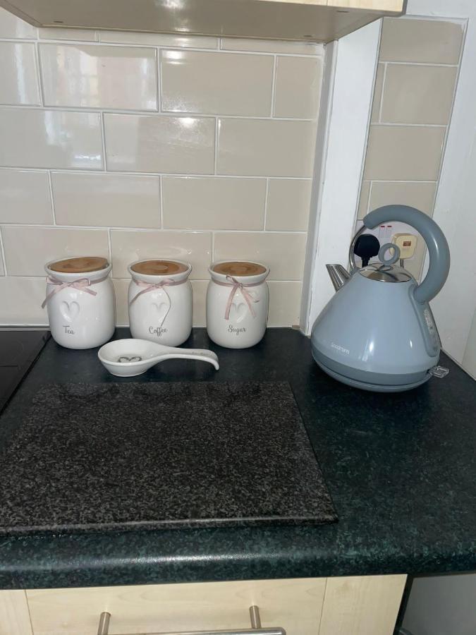 Selston House, 3 Bedroom Cosy For Up To 6 Guests, Cul-de-sac On Private Road * Nottingham