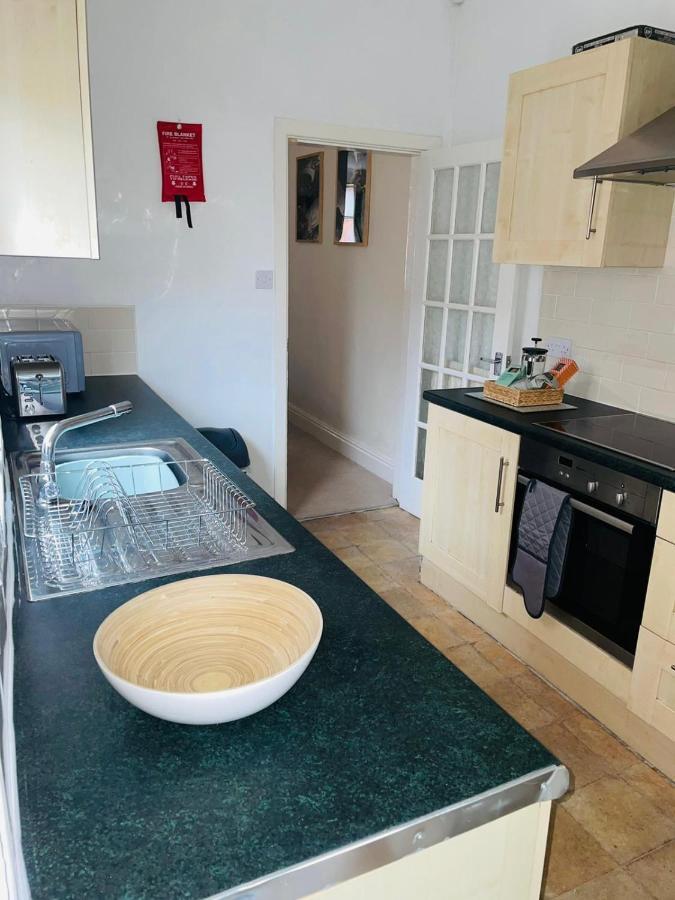 Selston House, 3 Bedroom Cosy For Up To 6 Guests, Cul-de-sac On Private Road * Nottingham