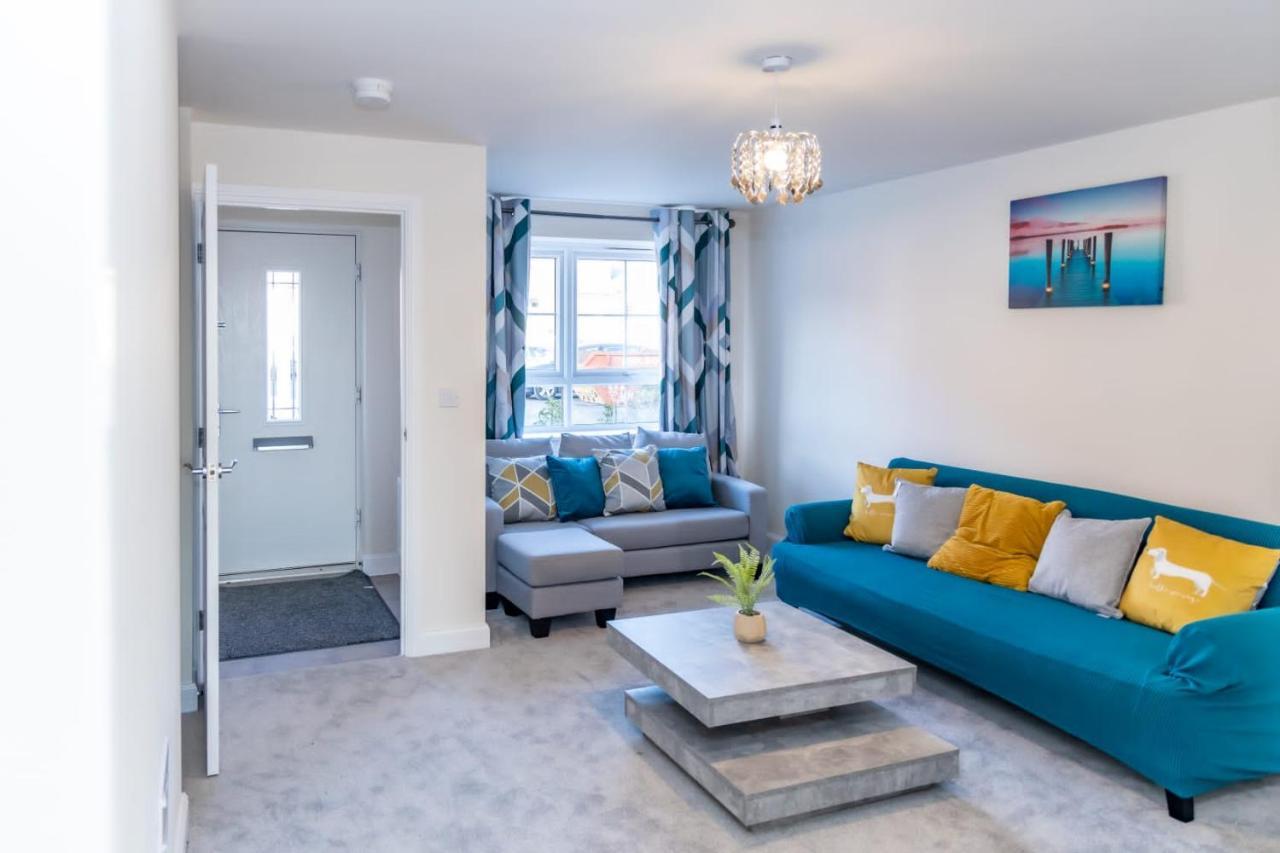 Stunning 3-bed Risa House In Beeston Nottingham