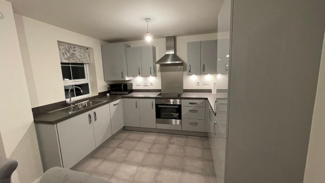 Stunning 3-bed Risa House In Beeston Holiday home *