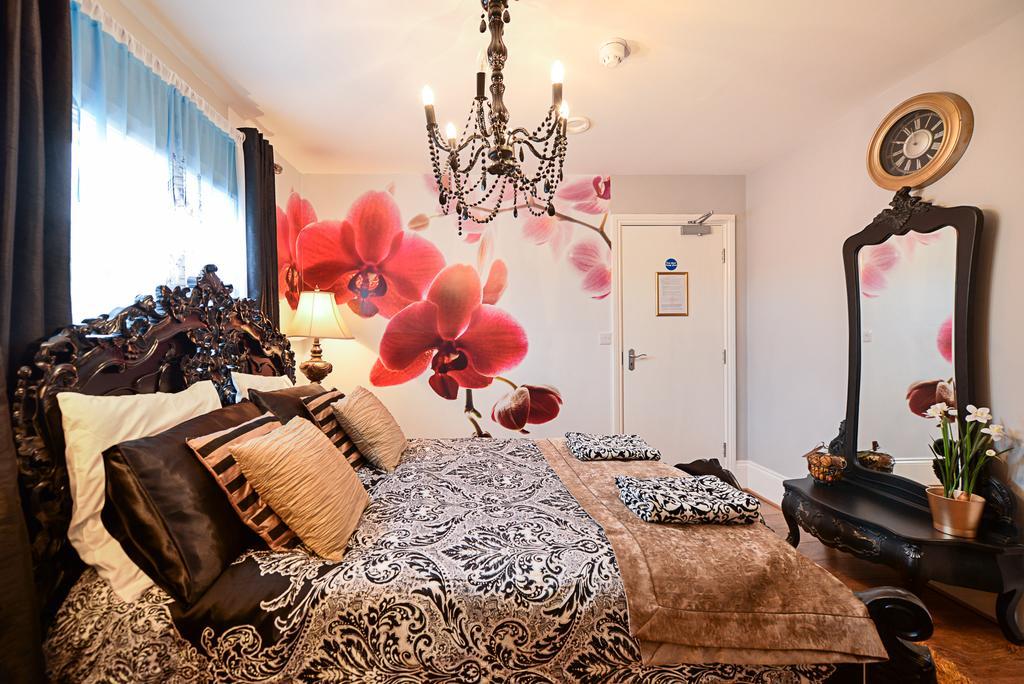 Mama's Boutique Hotel 3*