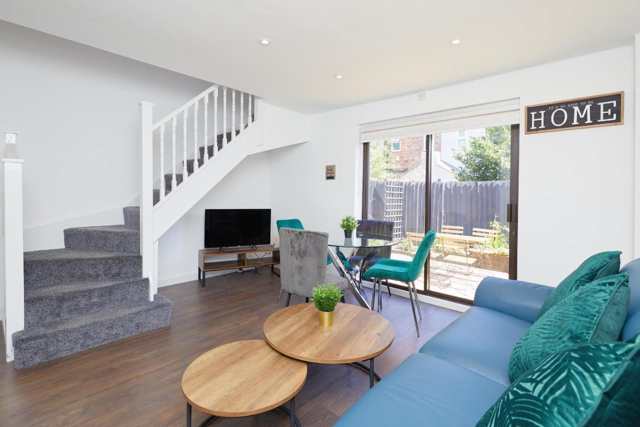 Apartment Modern 2 Bed House By Centre *