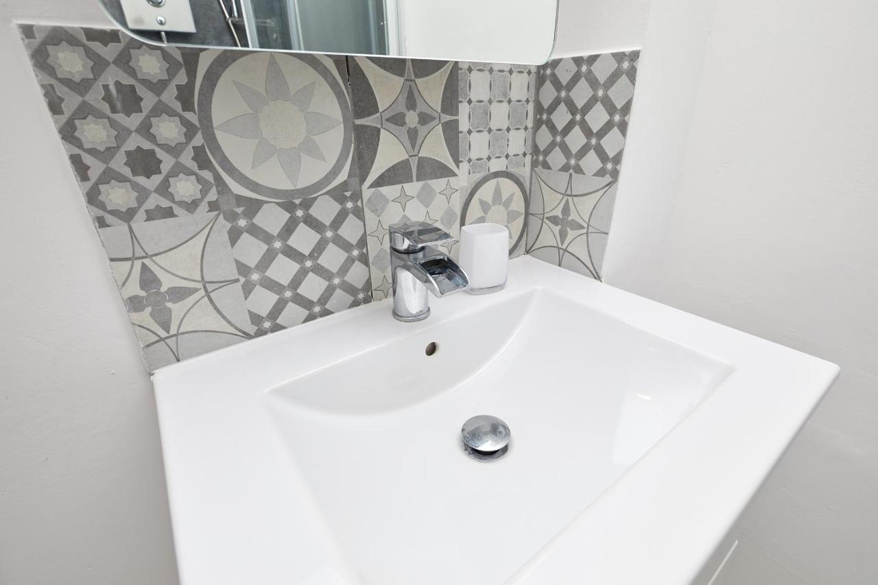 Modern 2 Bed House By Centre Apartment Nottingham